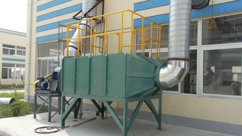 8000风量废气活性炭吸附箱：揭秘其规格与性能